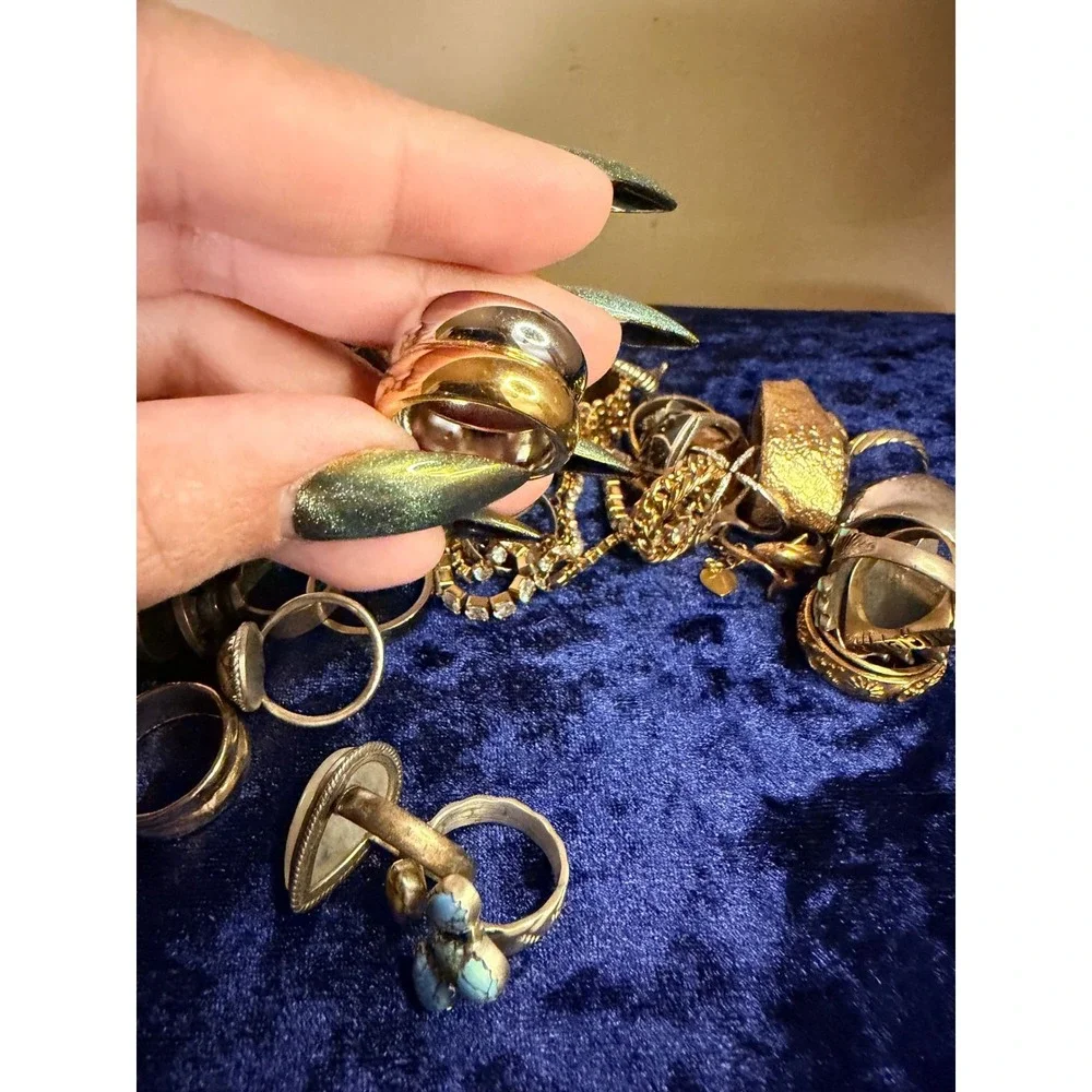 Two Tone Gold and Silver Interlocking Rolling Dome Band Ring